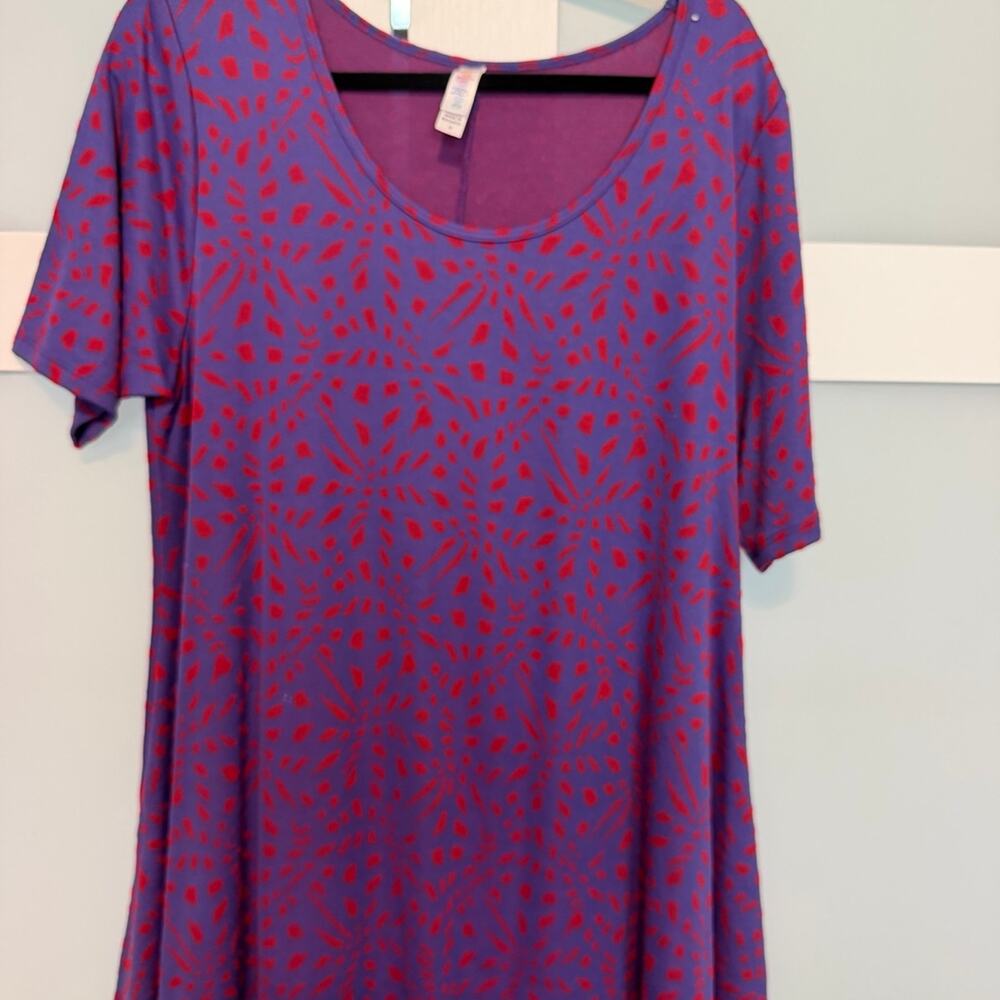 LuLaRoe Perfect T XL Purple Pink Geometric Print Short Sleeve Tunic NWOT